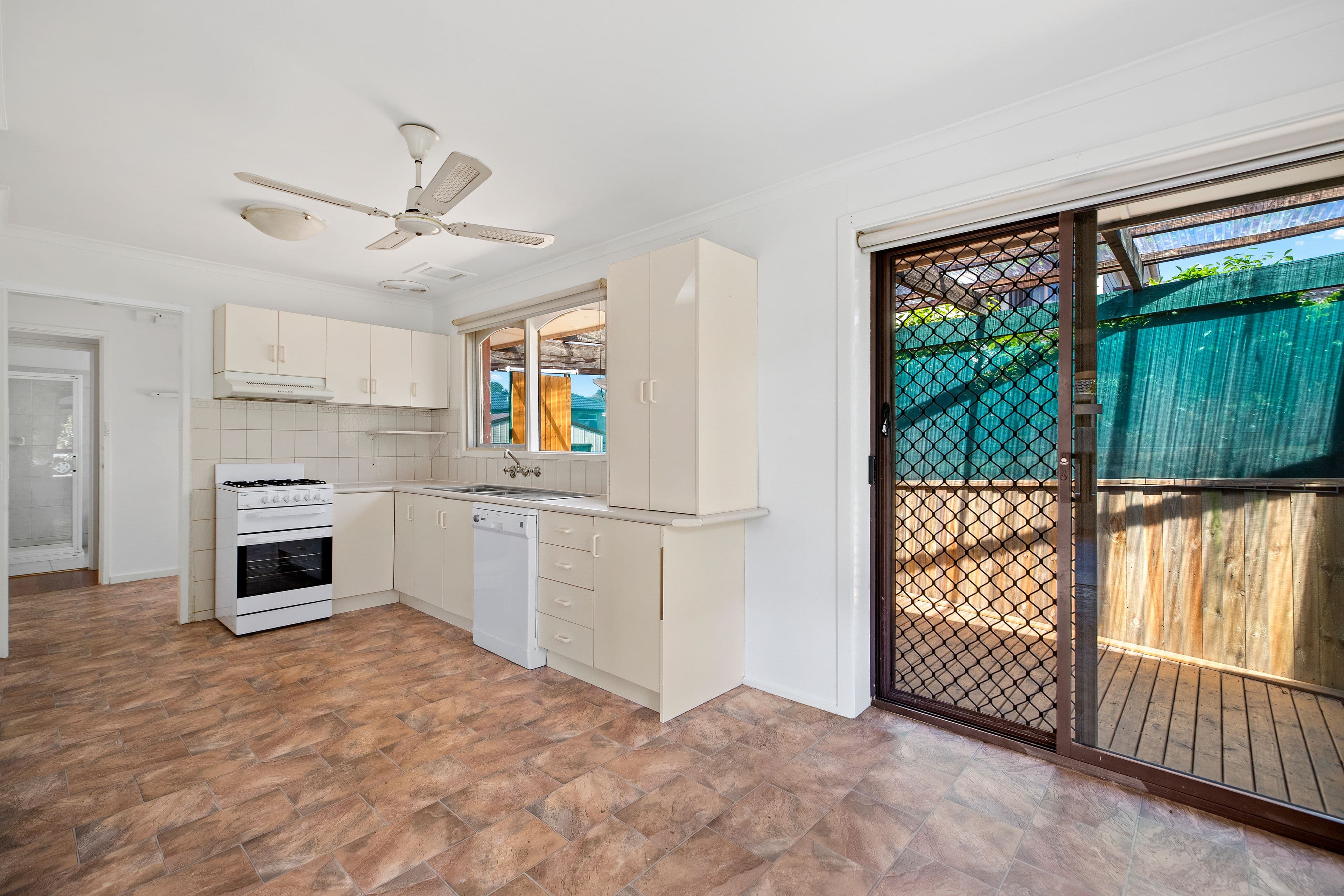18 Gerda Street, Scoresby VIC 3179, Scoresby - Thumbnail 5