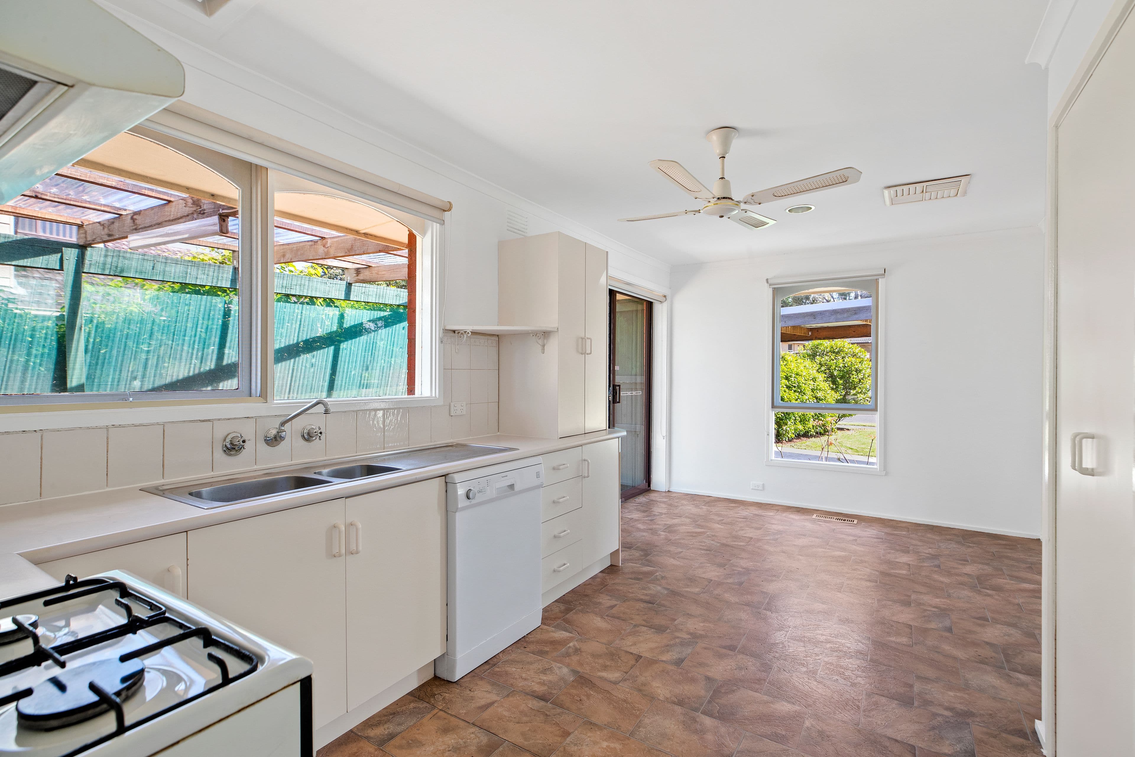 18 Gerda Street, Scoresby VIC 3179, Scoresby - Thumbnail 6