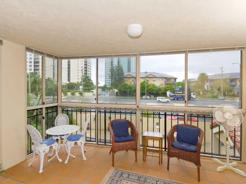 1040 Gold Coast Highway, PALM BEACH QLD 4221, Palm Beach - Thumbnail 2