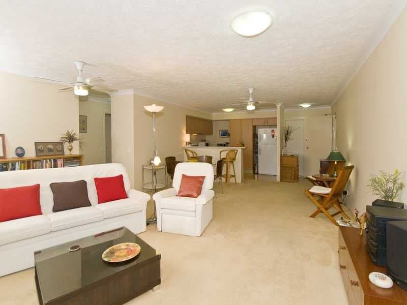 1040 Gold Coast Highway, PALM BEACH QLD 4221, Palm Beach - Thumbnail 4