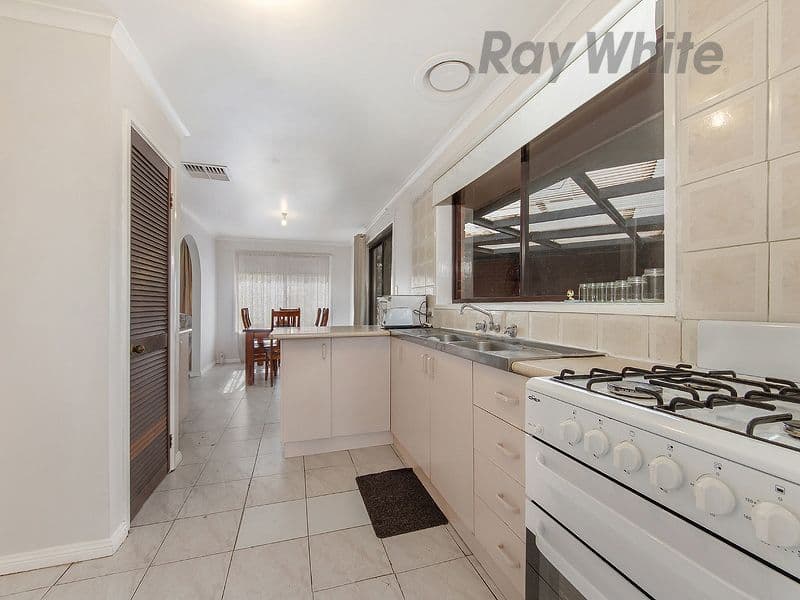 5 Mytton Close, St Albans VIC 3021, St Albans - Thumbnail 5