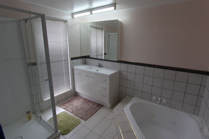 206 Alfred Street, CHARLEVILLE QLD 4470, Charleville - Thumbnail 2