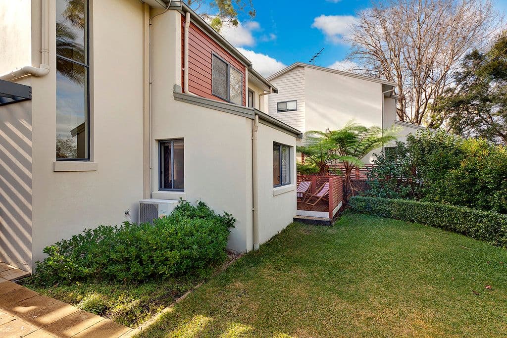 33 Cannons Parade, FORESTVILLE NSW 2087, Forestville - Thumbnail 2