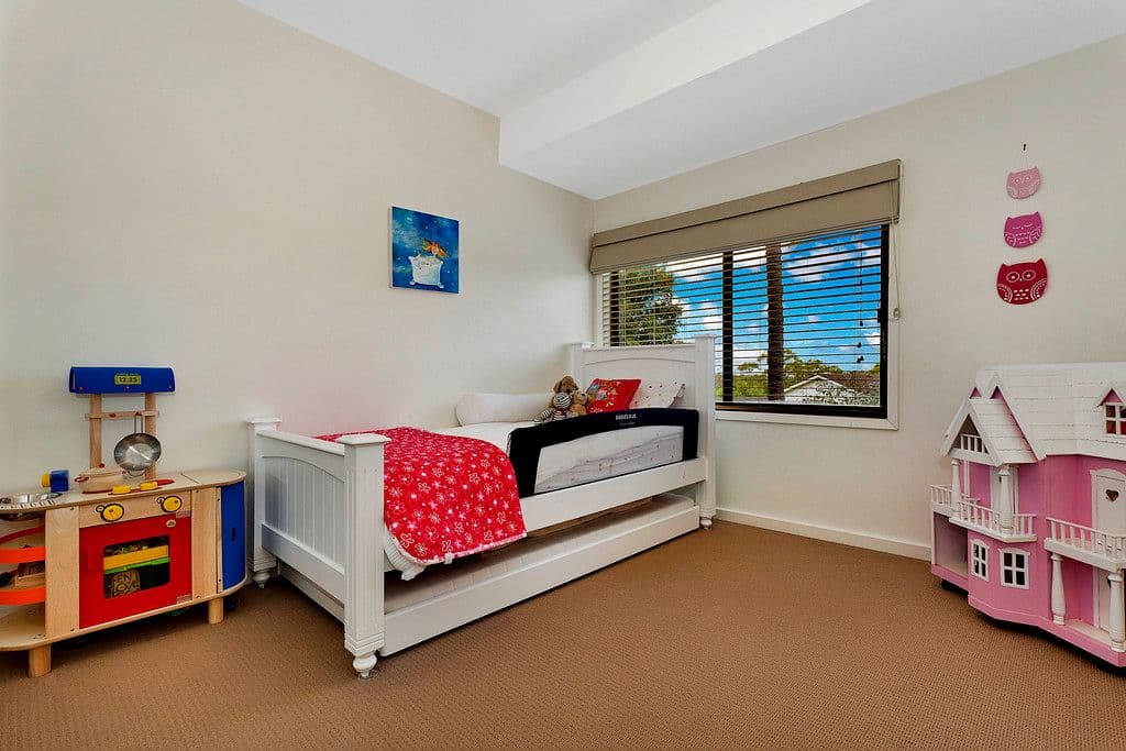 33 Cannons Parade, FORESTVILLE NSW 2087, Forestville - Thumbnail 6