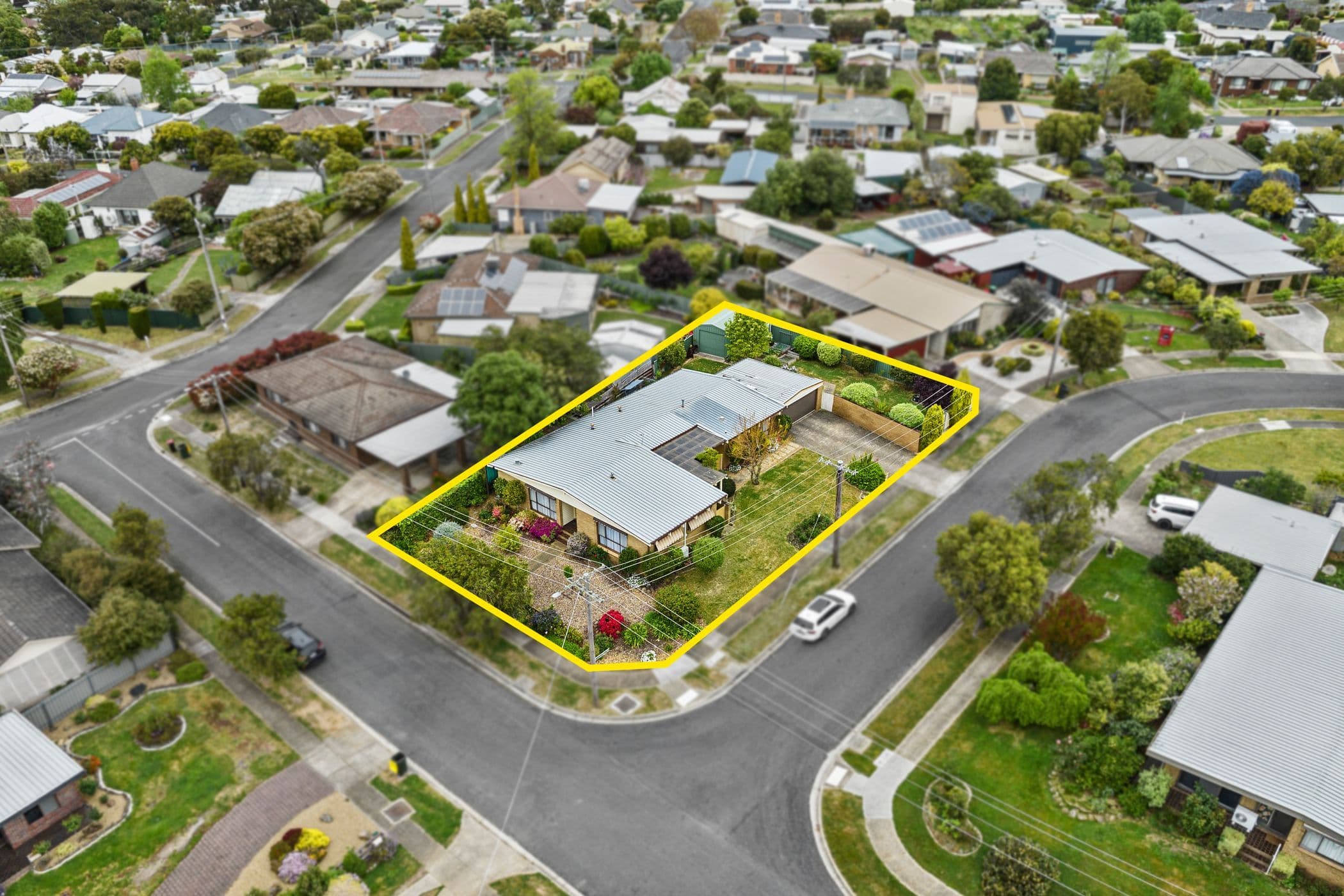 1 Ellerker Avenue, Ararat VIC 3377, Ararat - Thumbnail 3