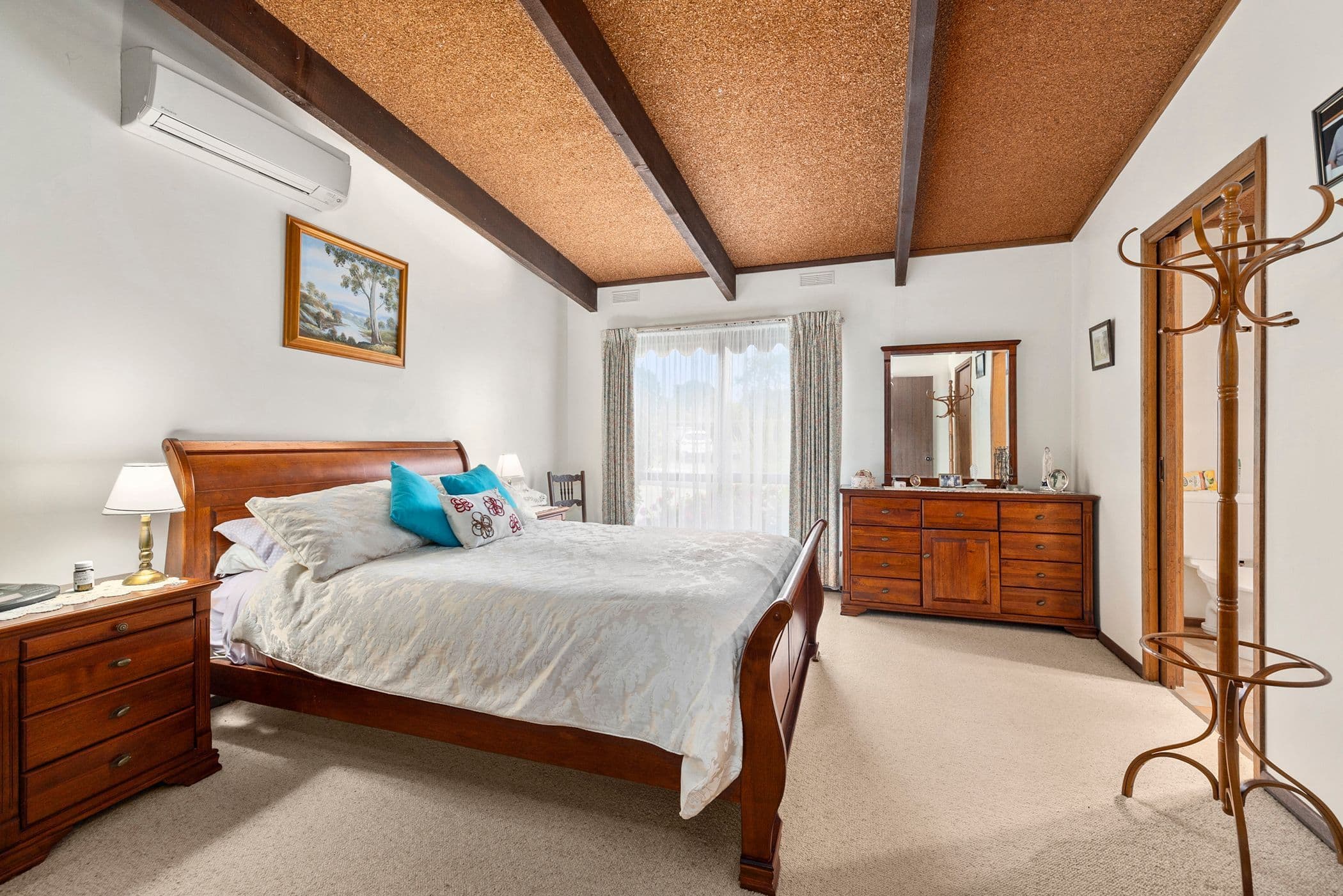1 Ellerker Avenue, Ararat VIC 3377, Ararat - Thumbnail 8