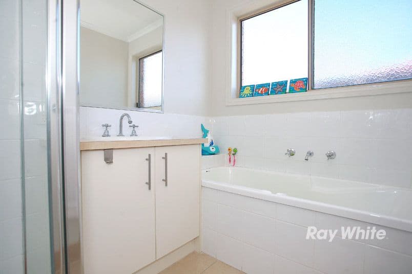 59 Phoenix Avenue, CRANBOURNE VIC 3977, Cranbourne - Thumbnail 6