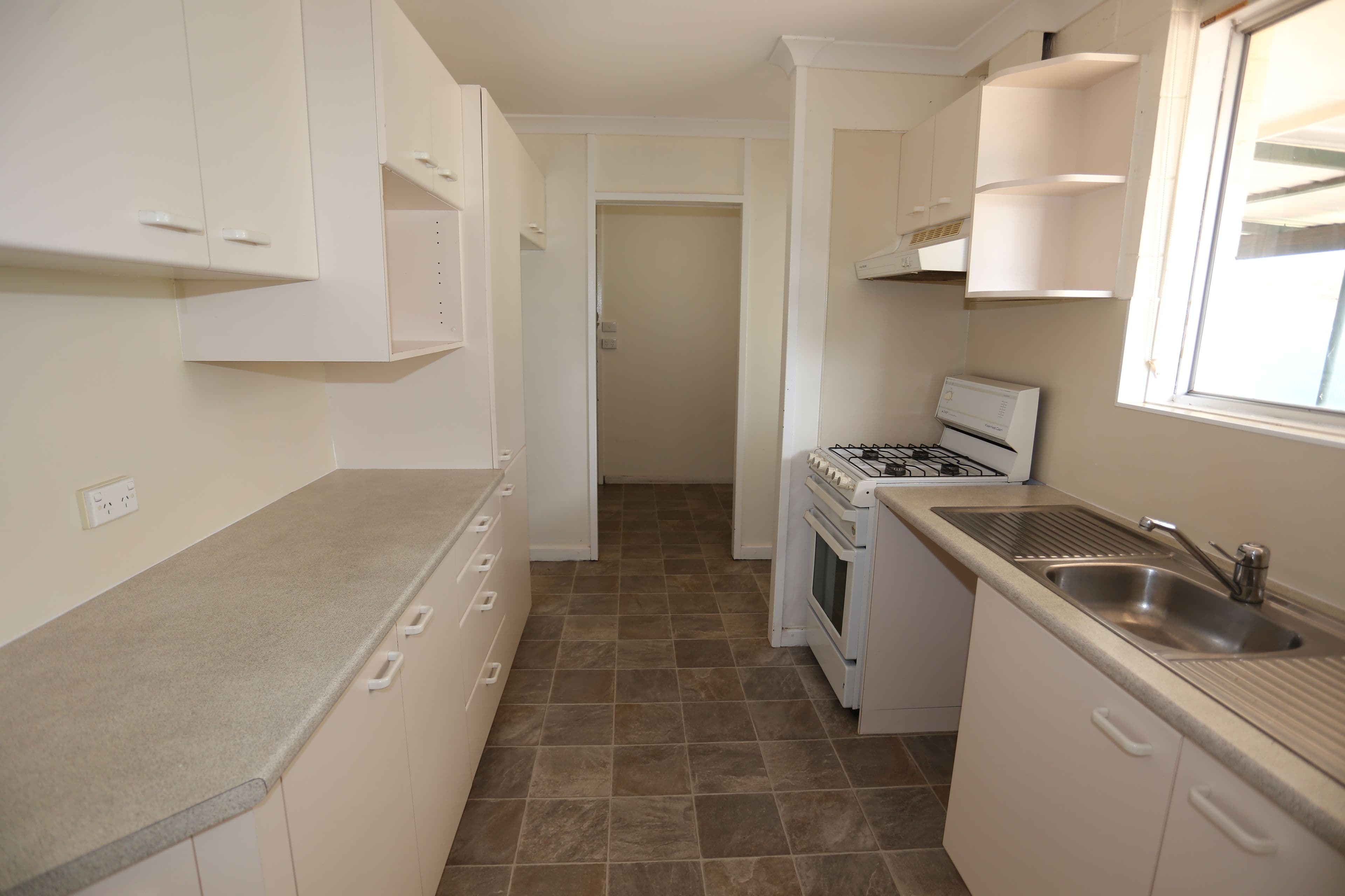 11 Grey Gum Street, Kambalda West WA 6442, Kambalda West - Thumbnail 5