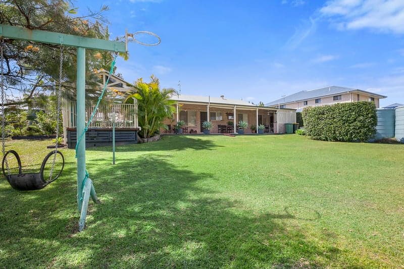 13 Lakeshore Place, Peregian Beach - Thumbnail 2