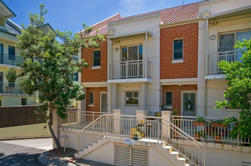 2 Whitfield Avenue, LANE COVE NSW 2066, Lane Cove North - Image 1