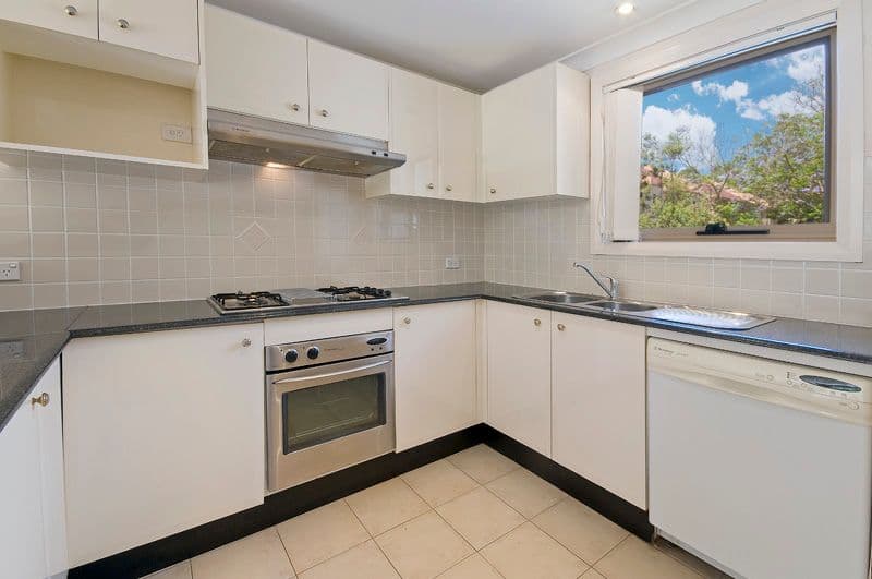 2 Whitfield Avenue, LANE COVE NSW 2066, Lane Cove North - Thumbnail 4