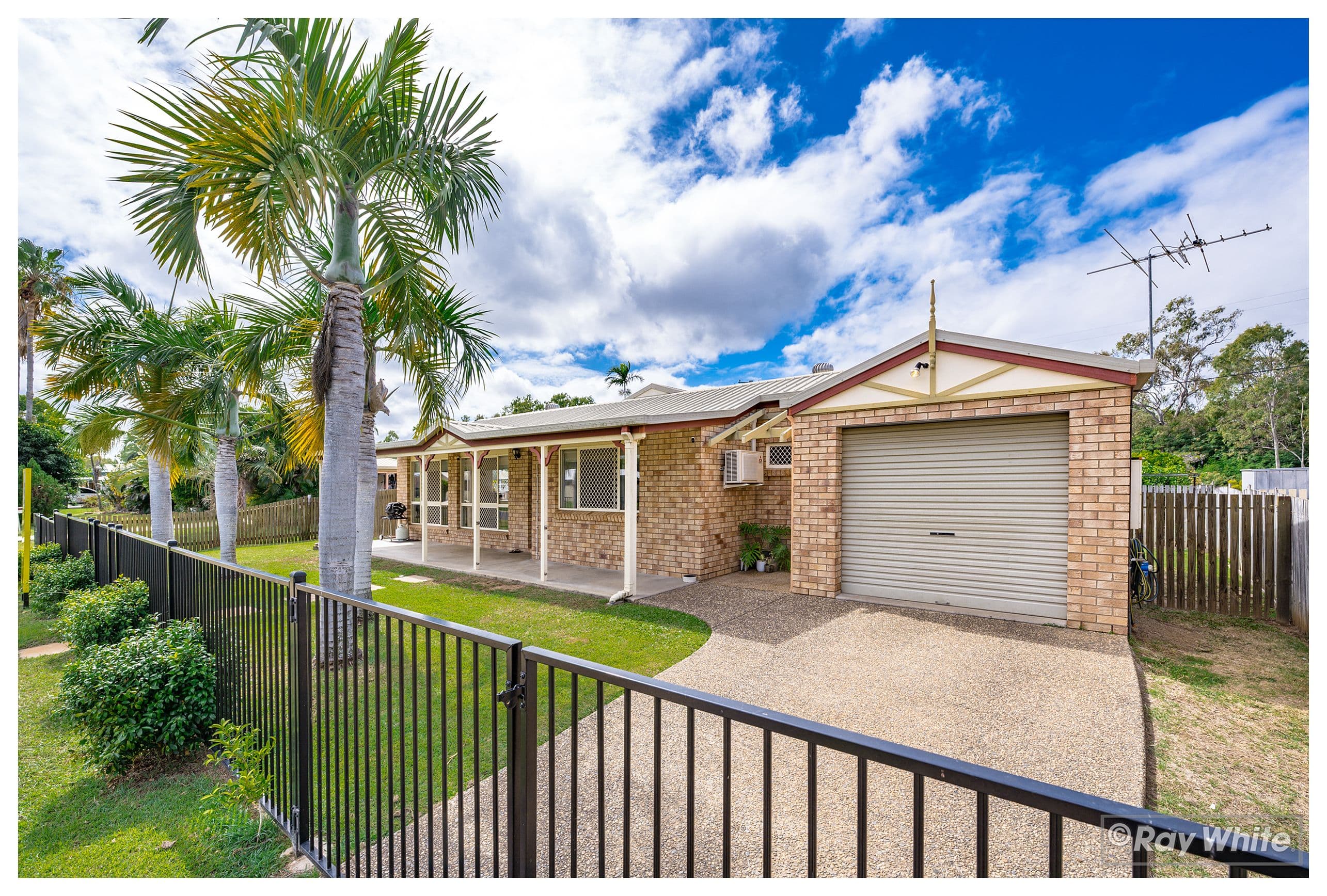 64 Bean Avenue, PARKHURST QLD 4702, Parkhurst - Thumbnail 2