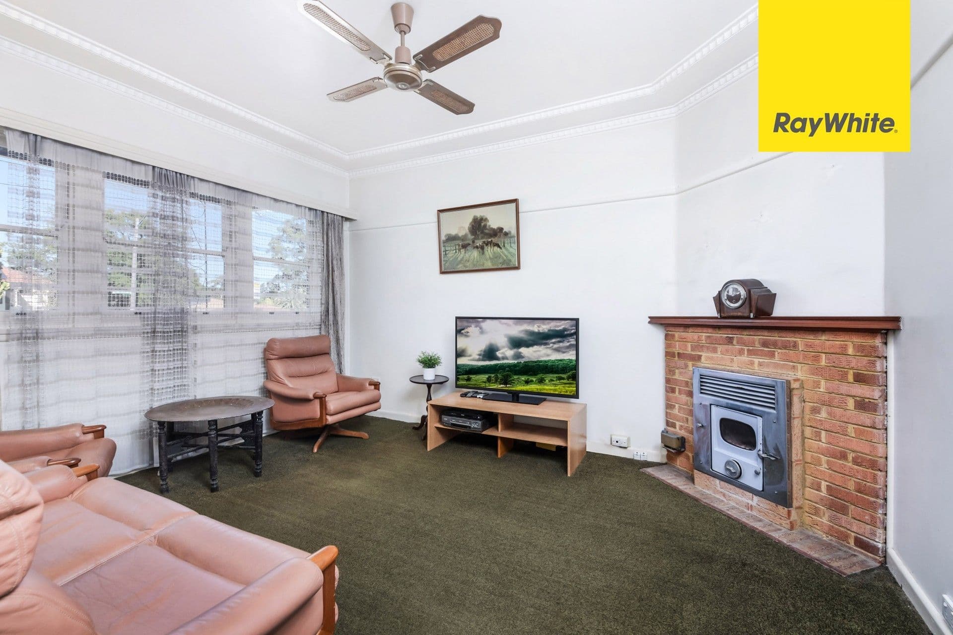 78 Henry Lawson Drive, Peakhurst - Thumbnail 2