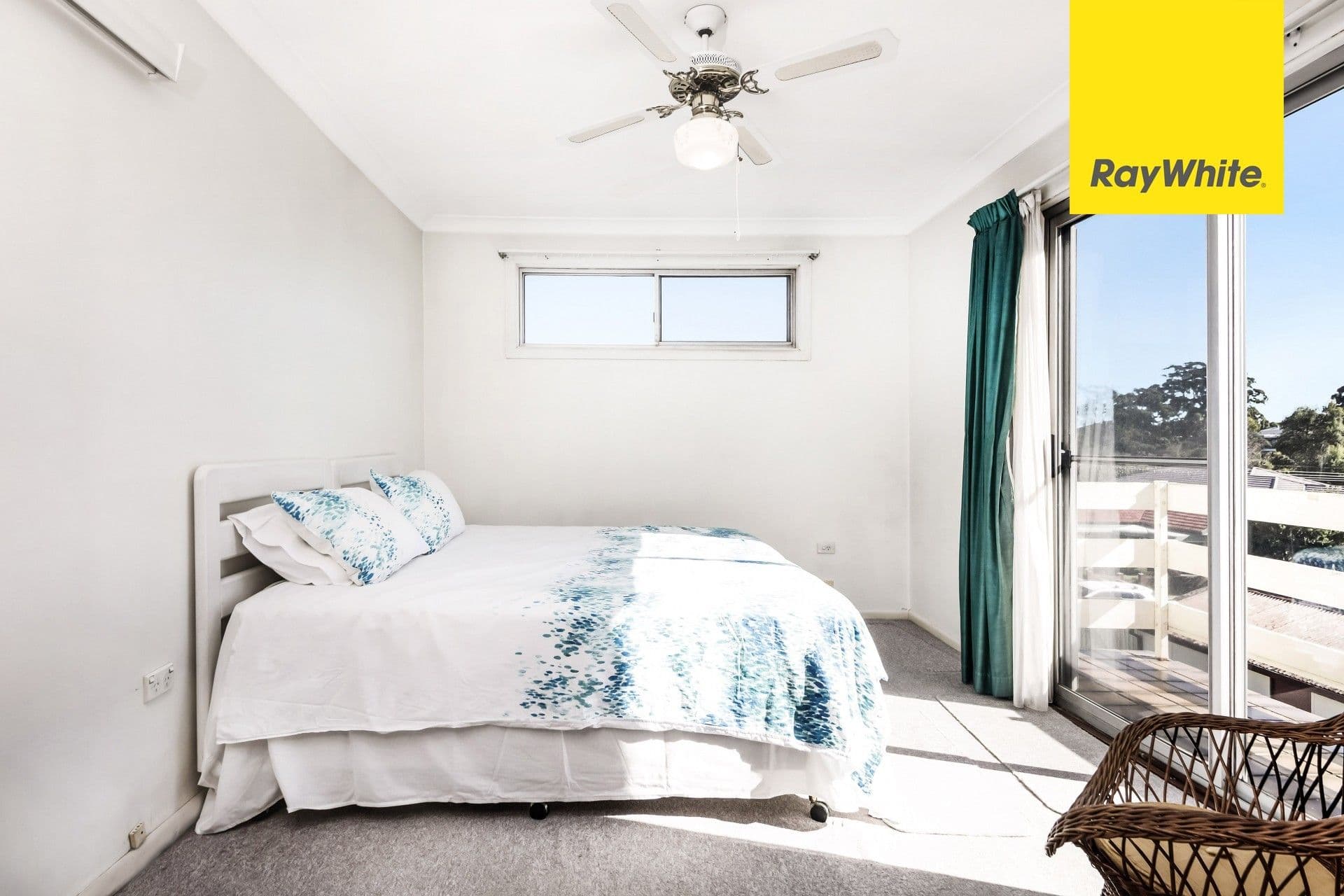 78 Henry Lawson Drive, Peakhurst - Thumbnail 8