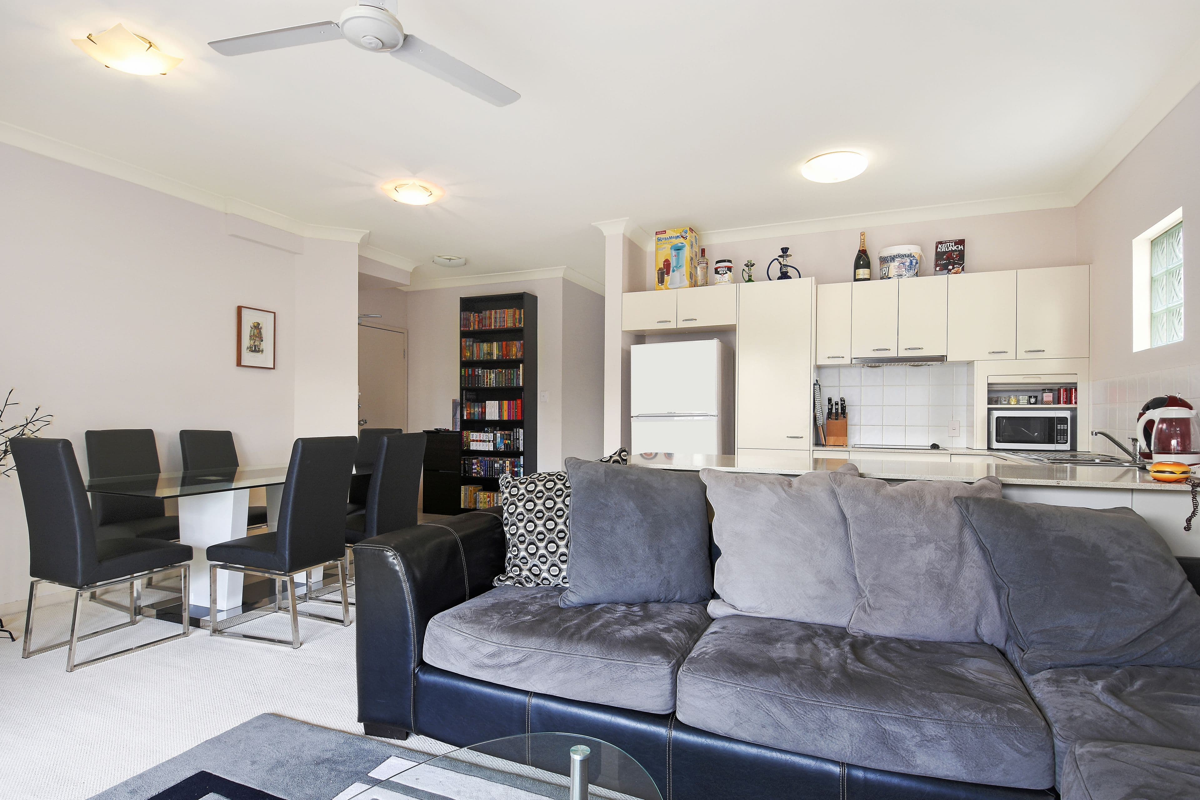 4-6 Oleander Avenue, Biggera Waters QLD 4216, Biggera Waters - Thumbnail 5