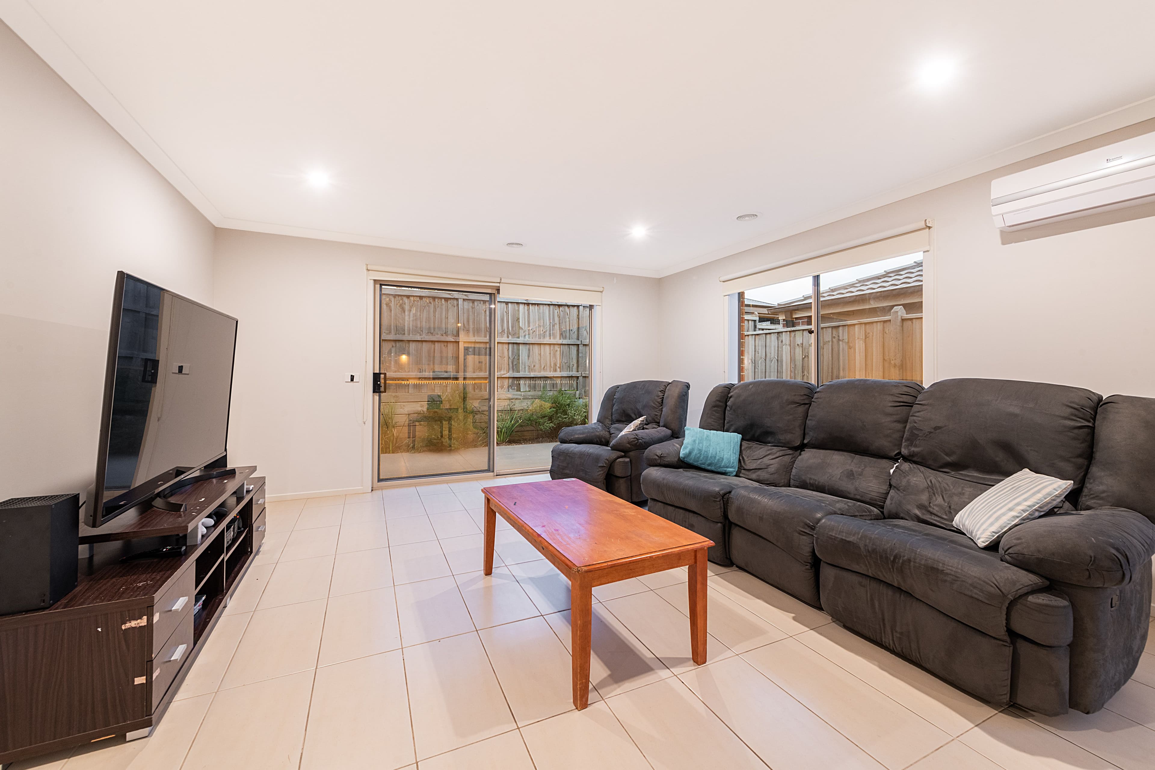39 Moroak Crescent, Clyde North VIC 3978, Clyde North - Thumbnail 4