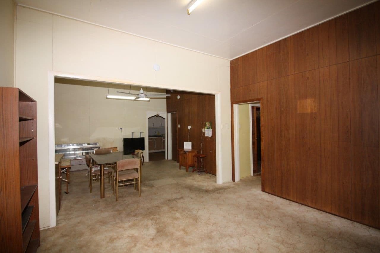4 Aland Street, CHARTERS TOWERS CITY QLD 4820, Charters Towers City - Thumbnail 3