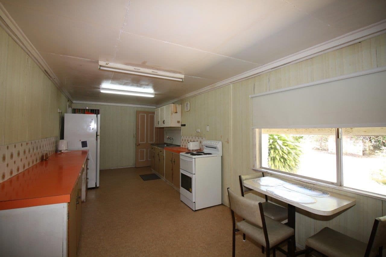 4 Aland Street, CHARTERS TOWERS CITY QLD 4820, Charters Towers City - Thumbnail 7