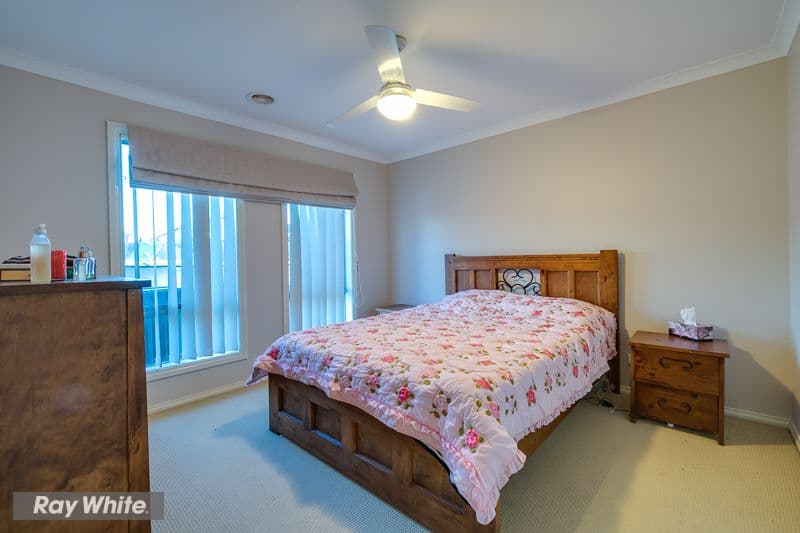 6 Wattlebrush Court, Tarneit VIC 3029, Tarneit - Thumbnail 2