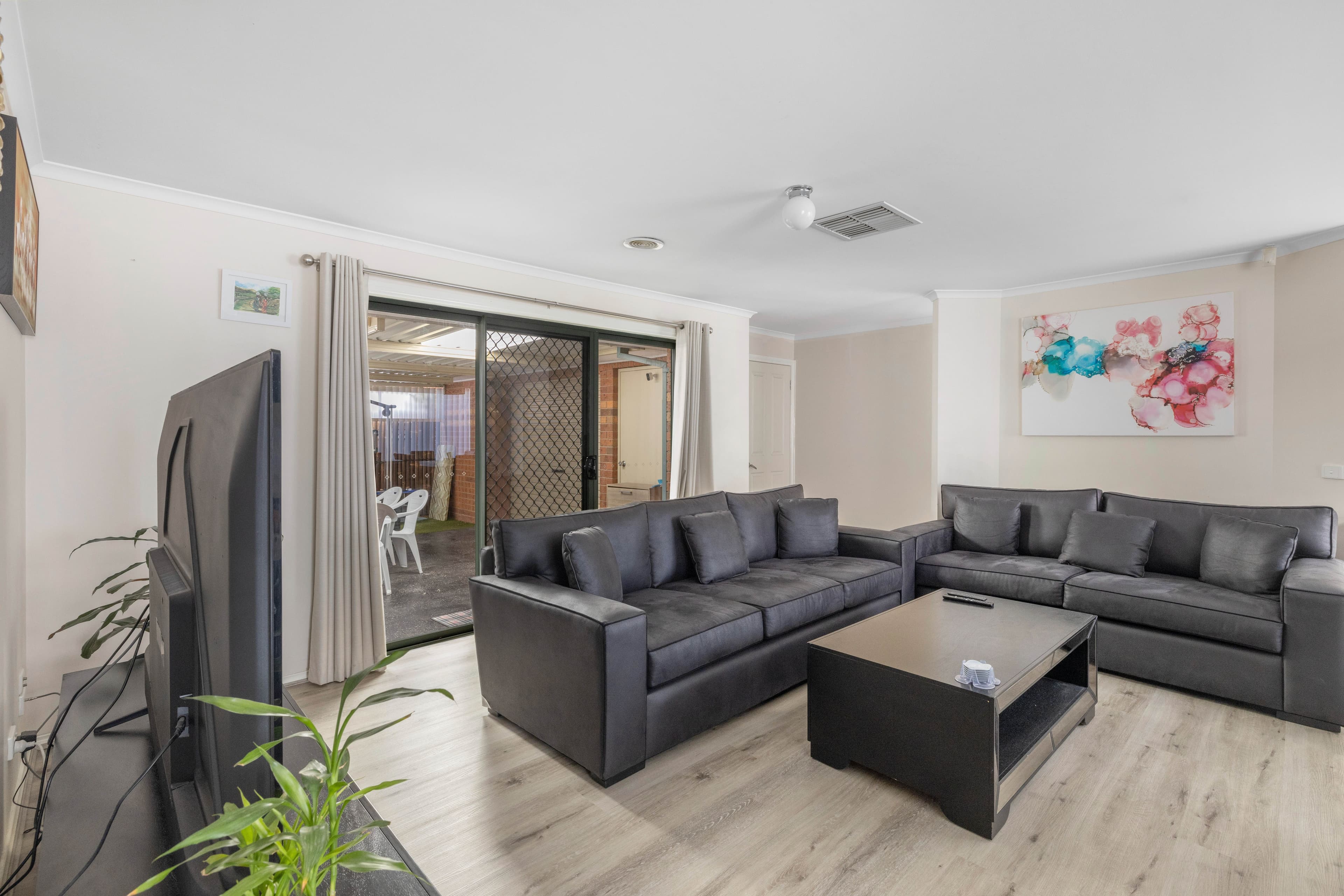 13 Creekwood Drive, Craigieburn VIC 3064, Craigieburn - Thumbnail 5
