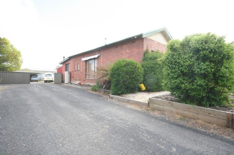 2 Scotia Avenue, OBERON NSW 2787, Oberon - Thumbnail 3