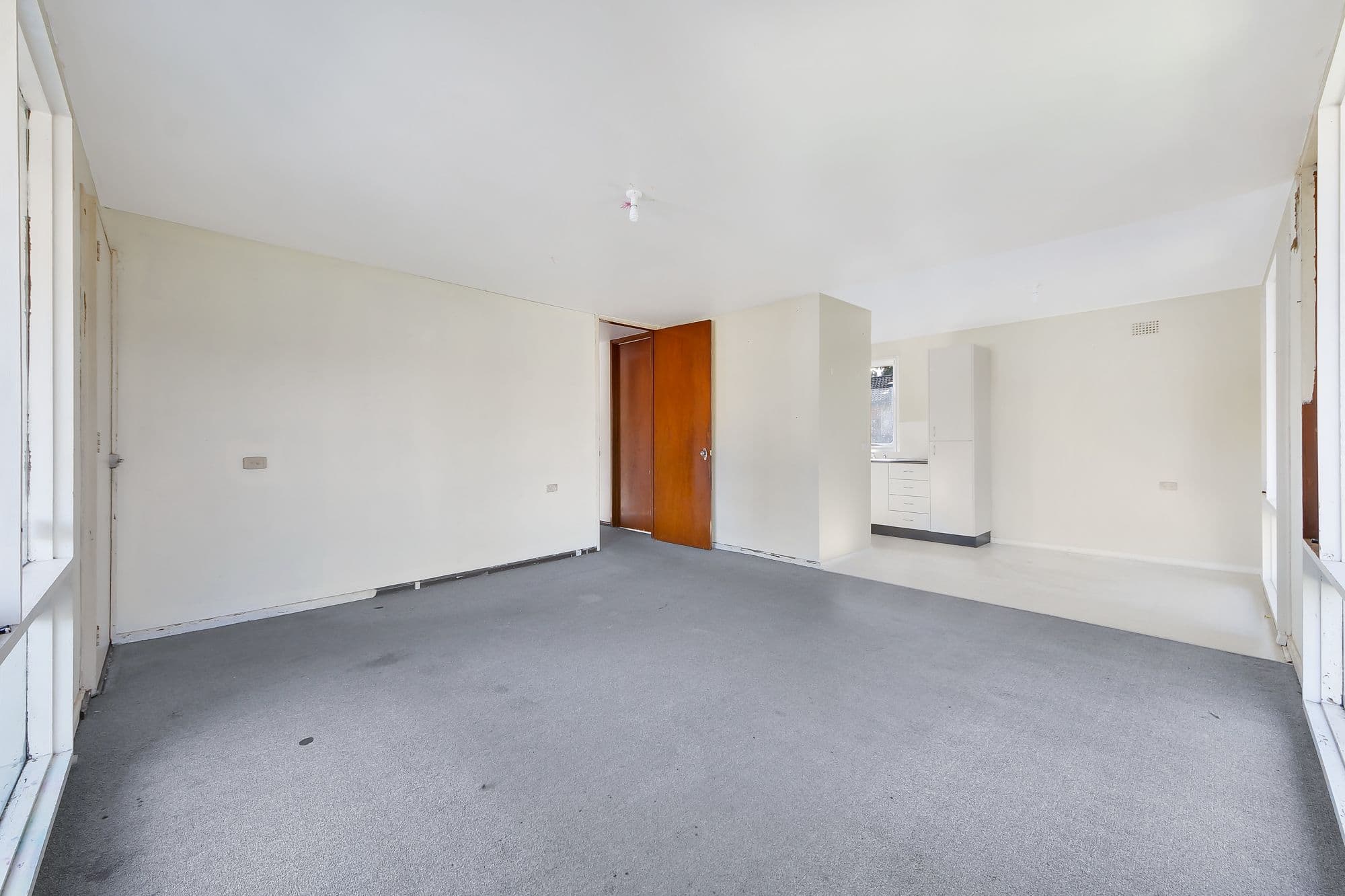 6 Elizabeth Way, Airds - Thumbnail 3