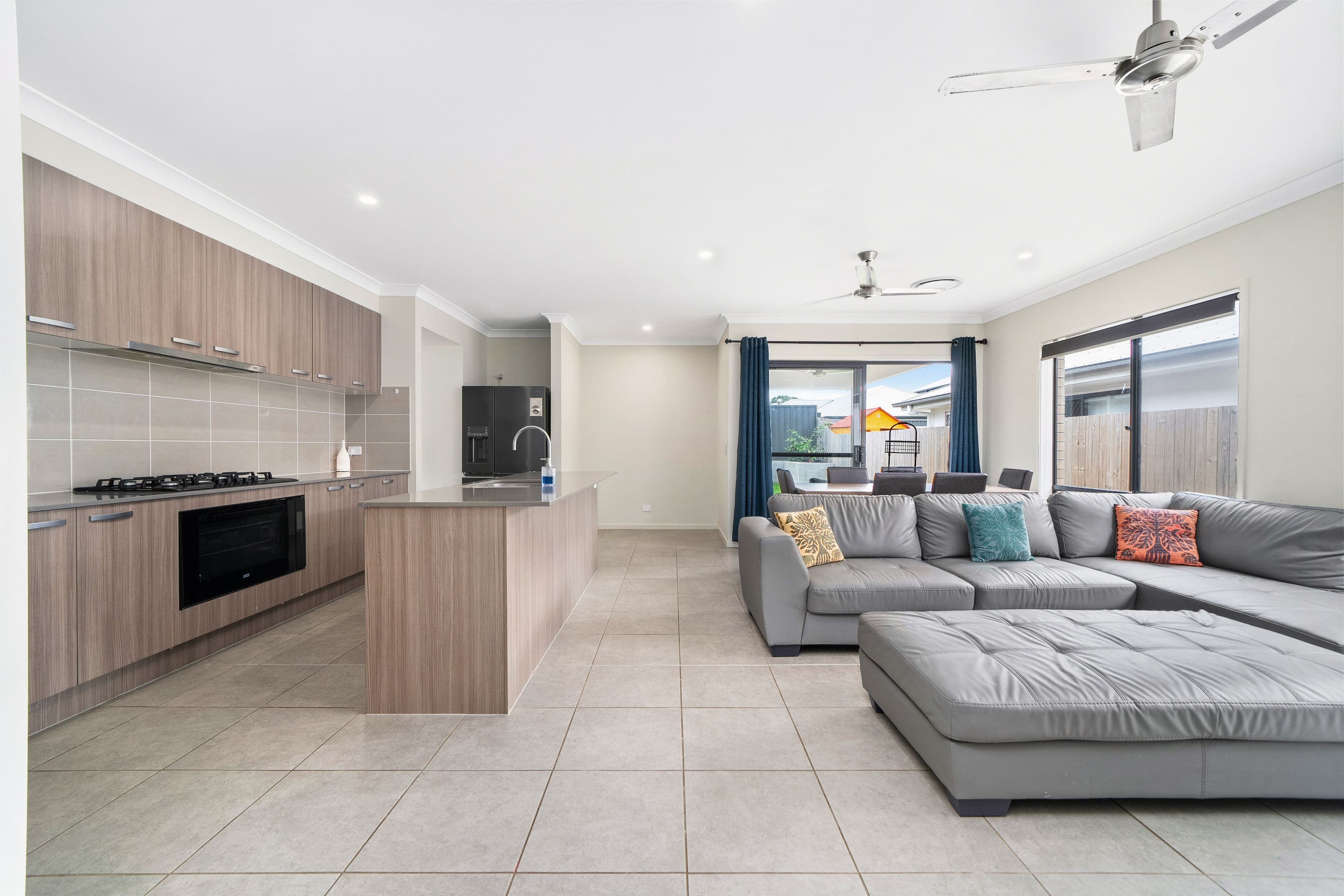 27 Pursuit Crescent, Griffin QLD 4503, Griffin - Thumbnail 2