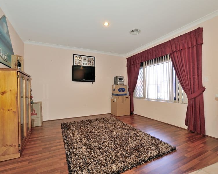8 Osaka Mews, WARNBRO WA 6169, Warnbro - Thumbnail 3