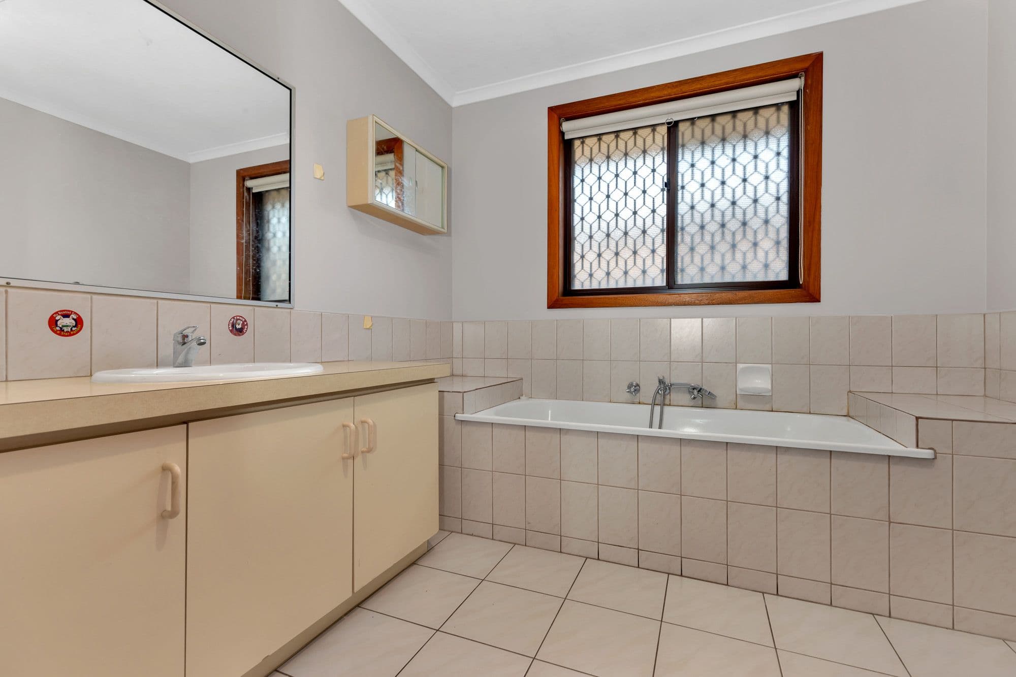 220 Morris Road, Hoppers Crossing VIC 3029, Hoppers Crossing - Thumbnail 6