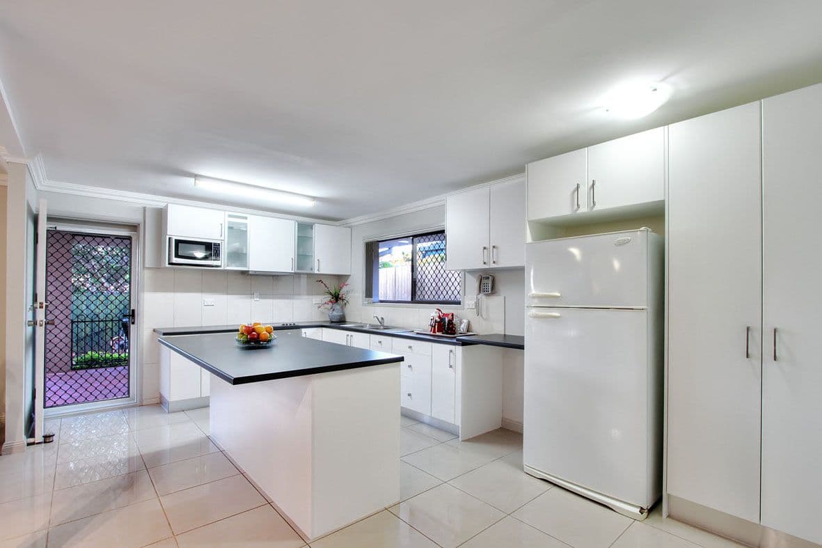 10 Hawdon Crescent, Springwood QLD 4127, Springwood - Thumbnail 4