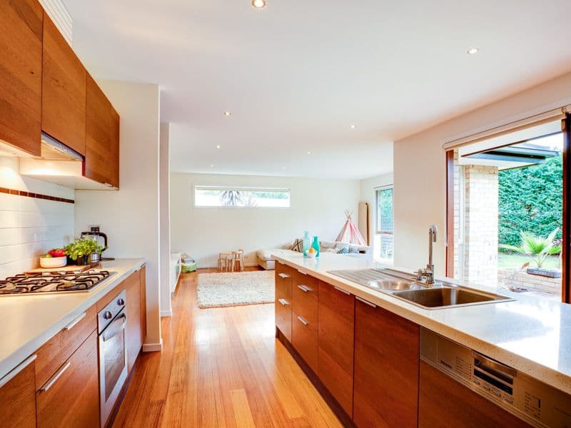 14 Sharan Avenue, MENTONE VIC 3194, Mentone - Thumbnail 5