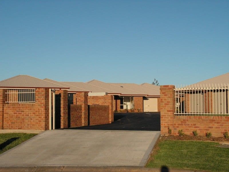 183-186  John Brass Place, DUBBO NSW 2830, Dubbo - Thumbnail 2