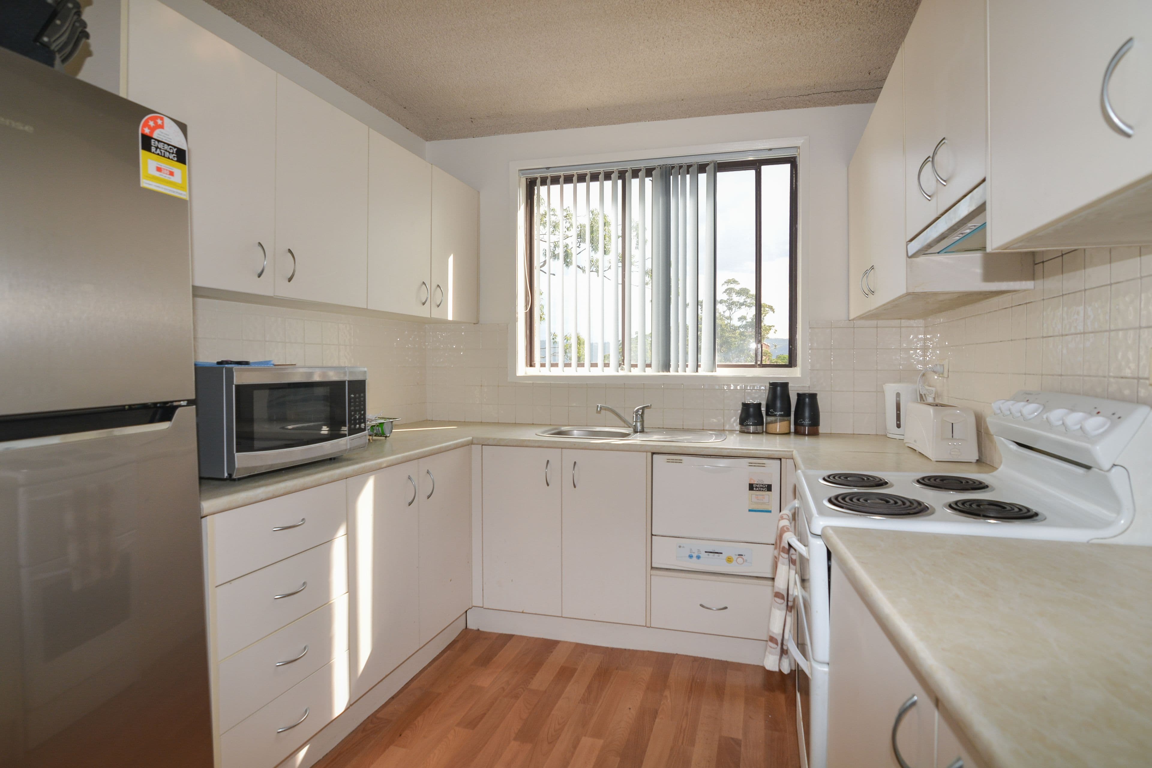 9 Broadview Avenue, Gosford NSW 2250, Gosford - Thumbnail 3