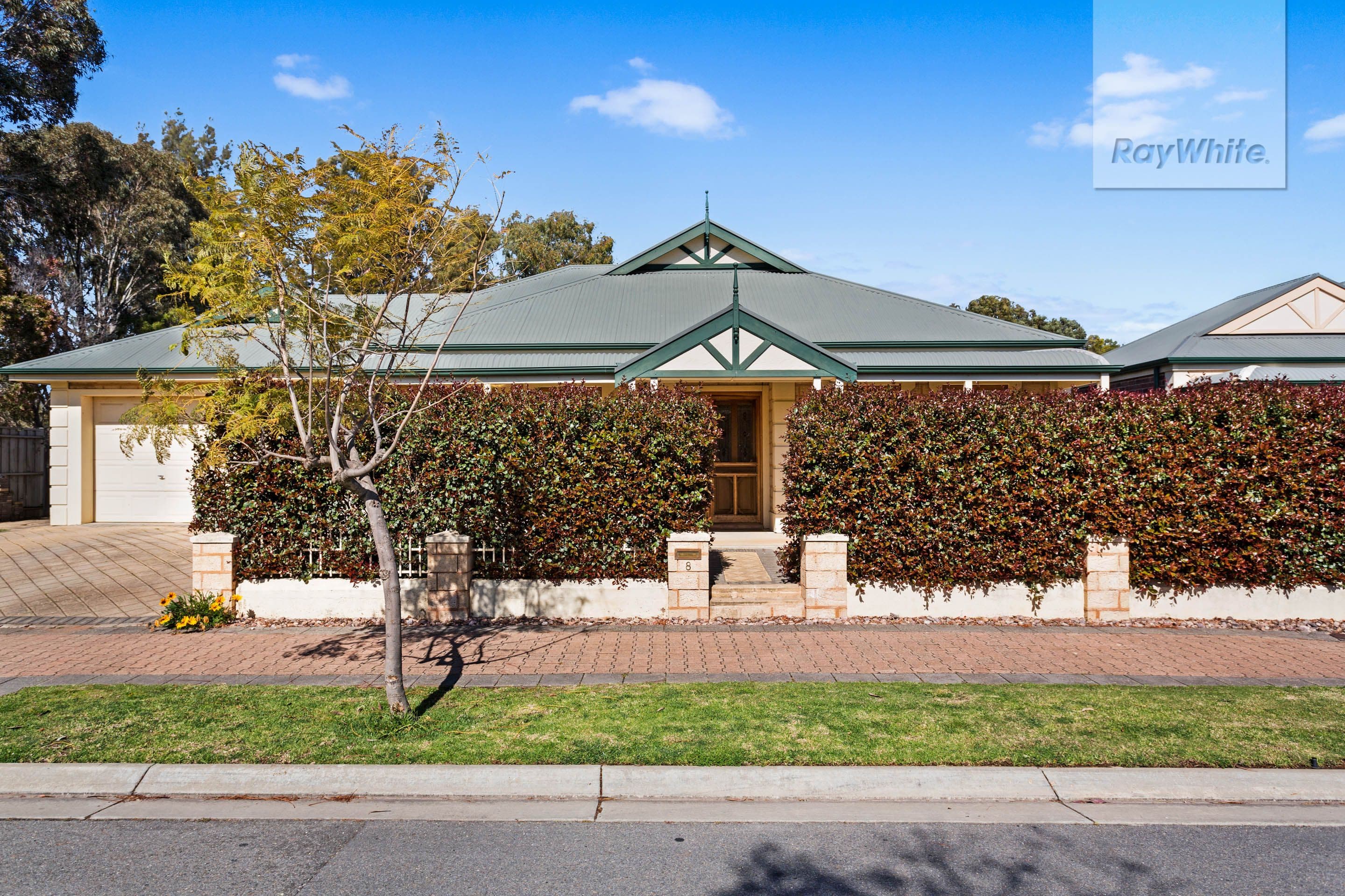 8 Jacaranda Grove, Mawson Lakes SA 5095, Mawson Lakes - Thumbnail 2