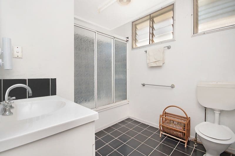 42 Kulgun Crescent, KELSO QLD 4815, Kelso - Image 1
