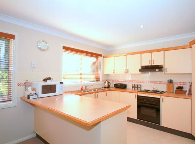 5 Henry Kendall Avenue, PADSTOW HEIGHTS NSW 2211, Padstow Heights - Thumbnail 3