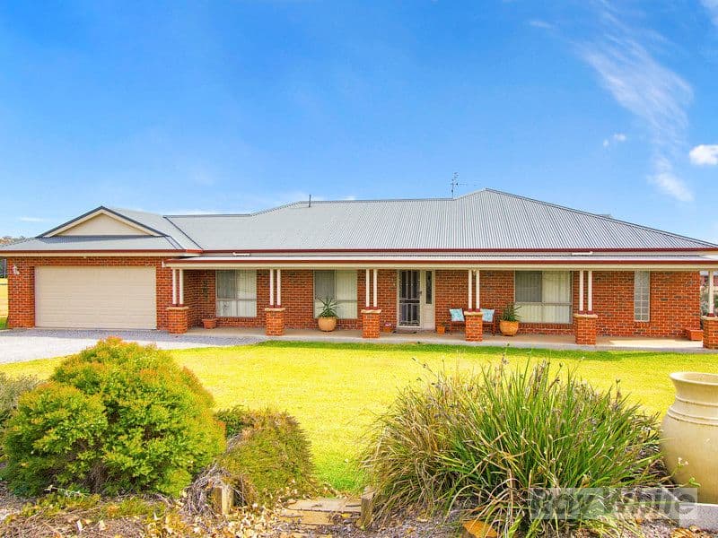 5 Benarkin Drive, MOORE CREEK NSW 2340, Moore Creek - Image 1