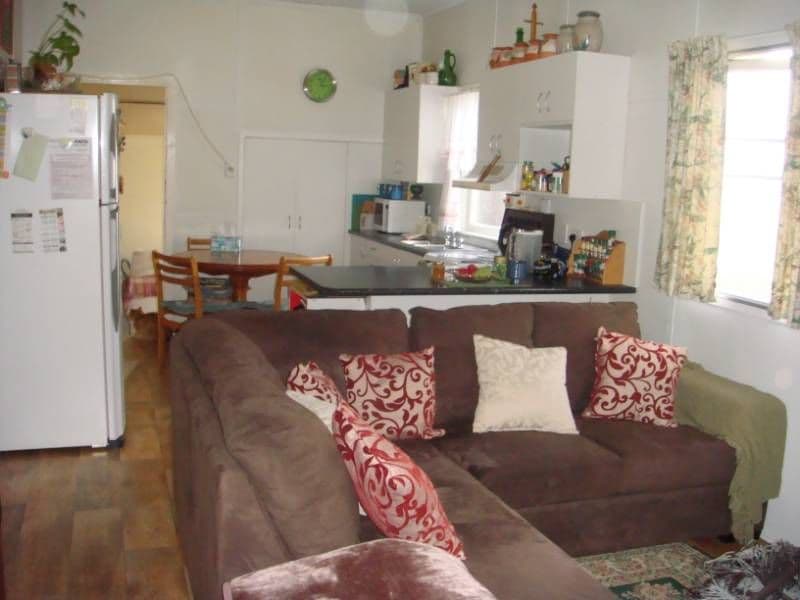 7 Castle Street, CHINCHILLA QLD 4413, Chinchilla - Thumbnail 5