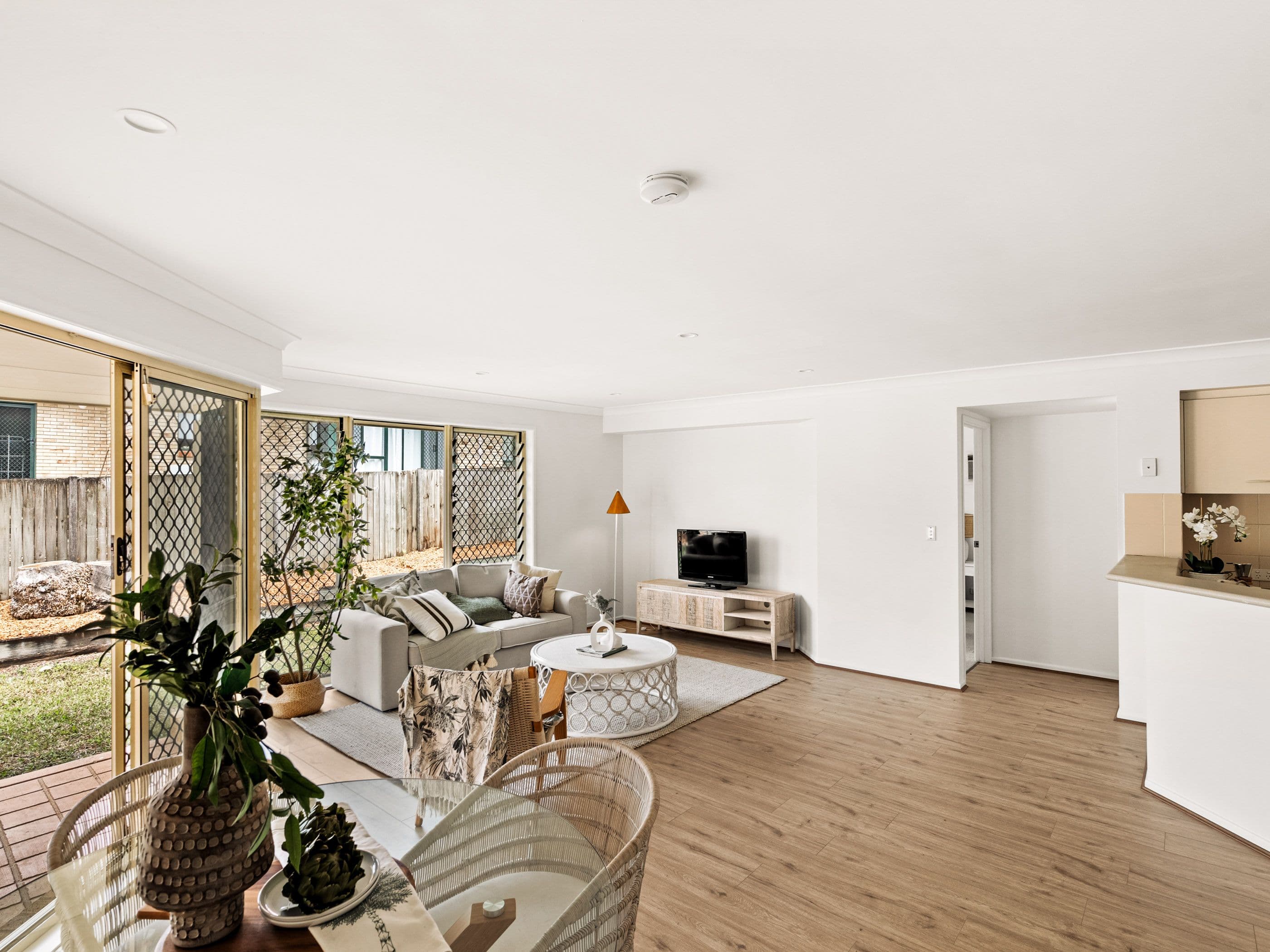 152 Bordeaux Street, Eight Mile Plains QLD 4113, Eight Mile Plains - Thumbnail 3