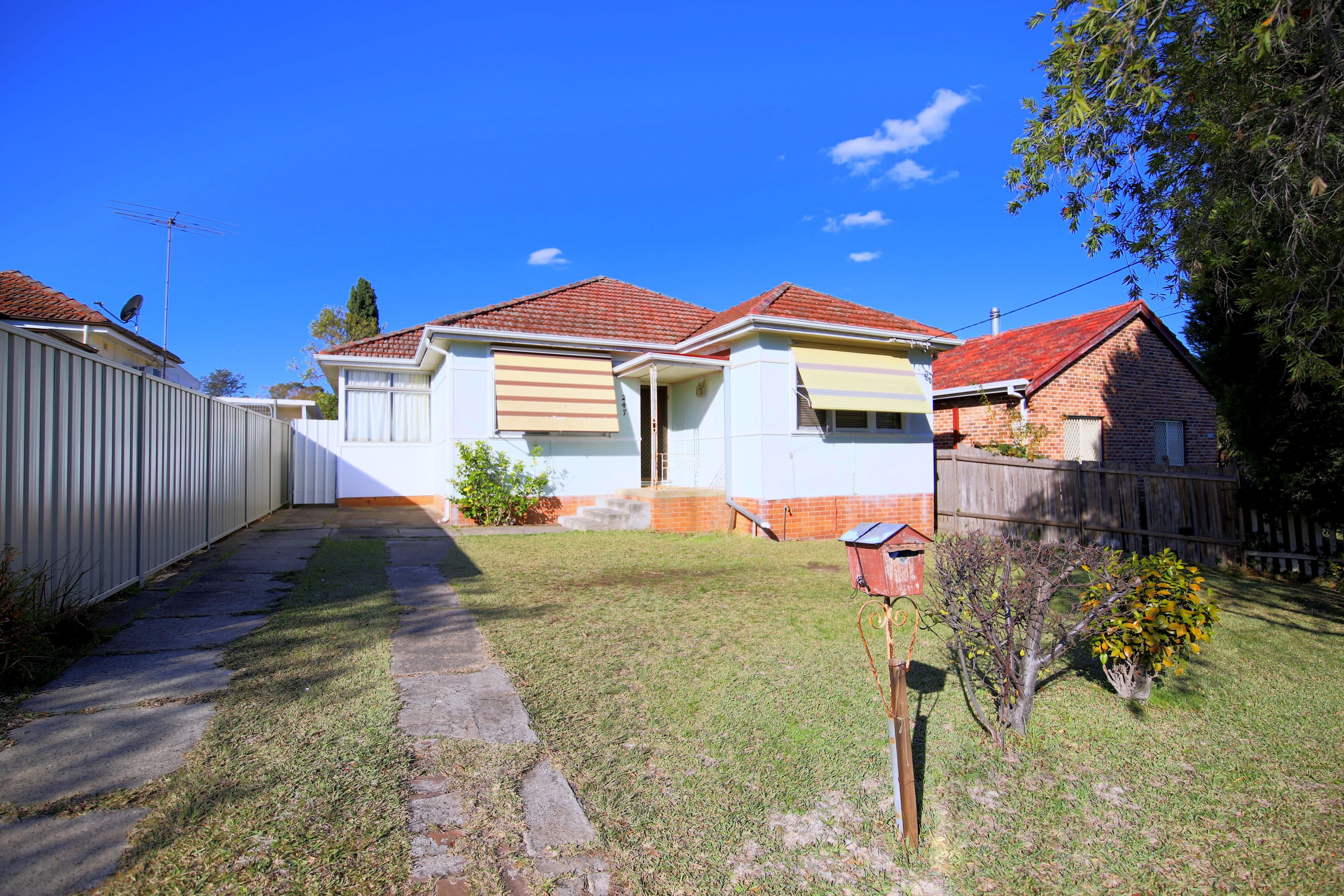247 Hector Street, Sefton - Image 1