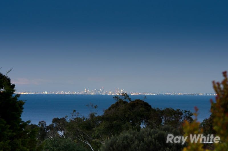 137 Somerset Drive, MOUNT MARTHA VIC 3934, Mount Martha - Thumbnail 2