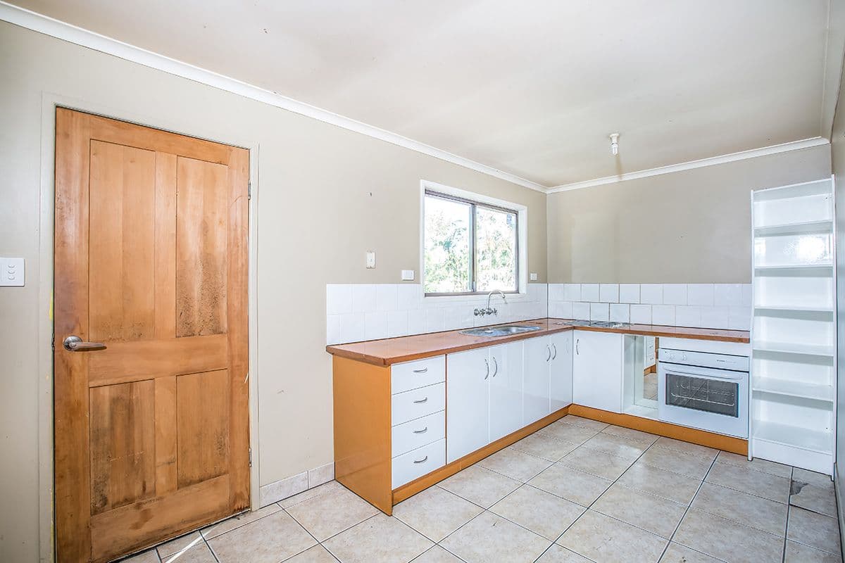 54 Navua Street, Strathpine QLD 4500, Strathpine - Thumbnail 6