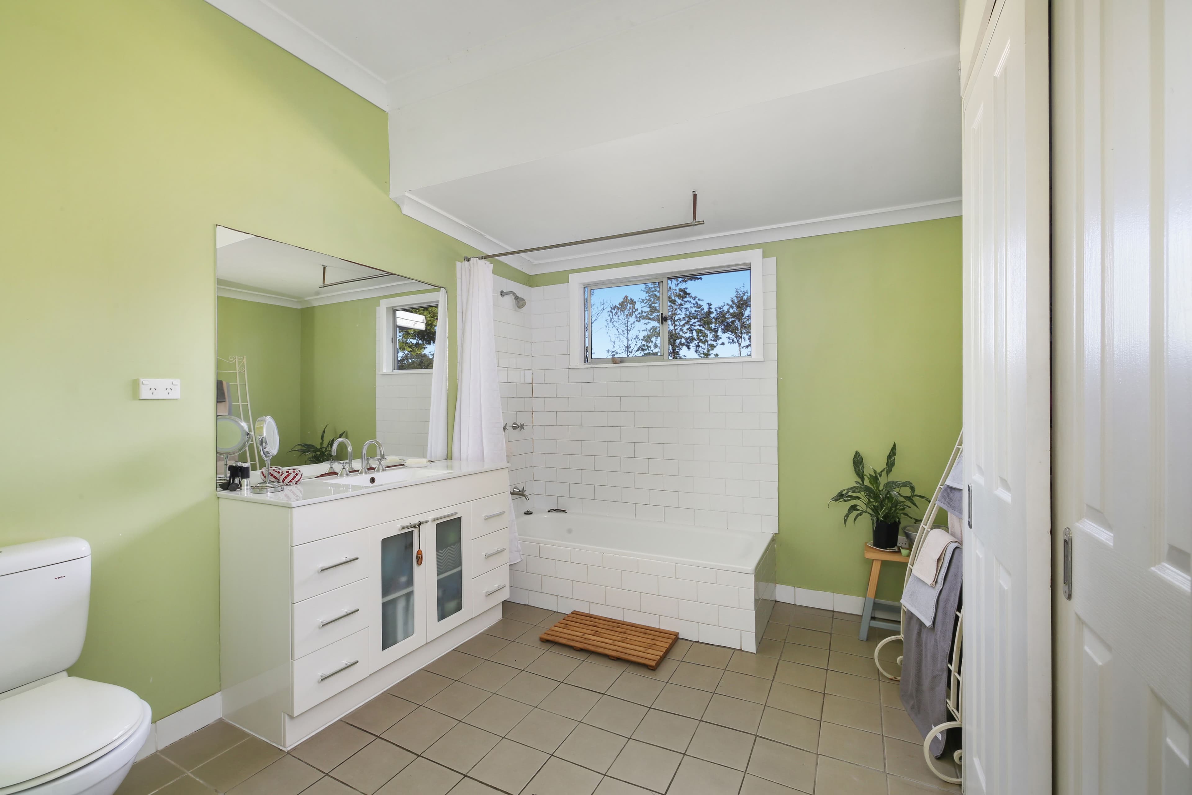 668 Beechwood Road, Beechwood - Thumbnail 3