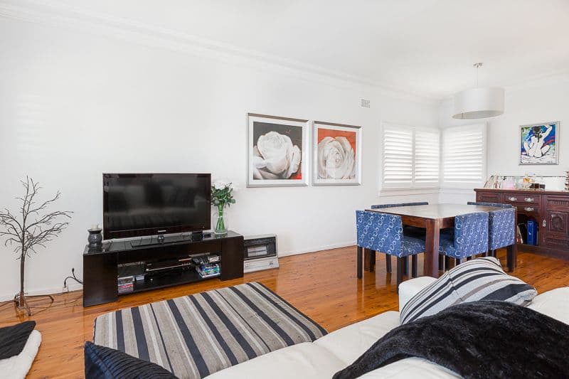 12 Carinmoney Avenue, Warilla - Thumbnail 2