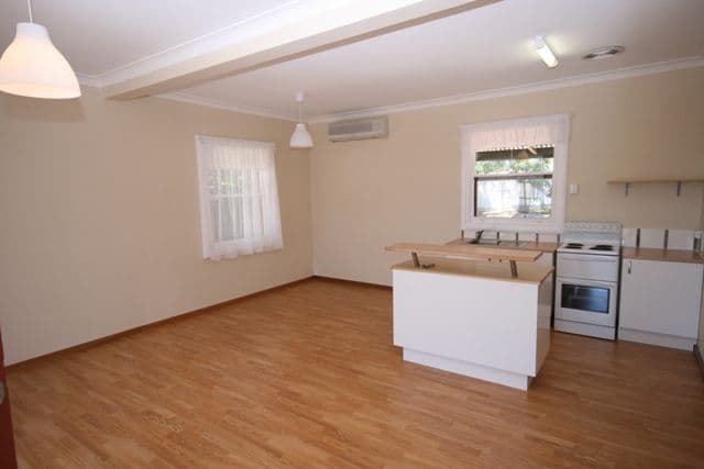 34 Daly Street, CLARE SA 5453, Clare - Thumbnail 4