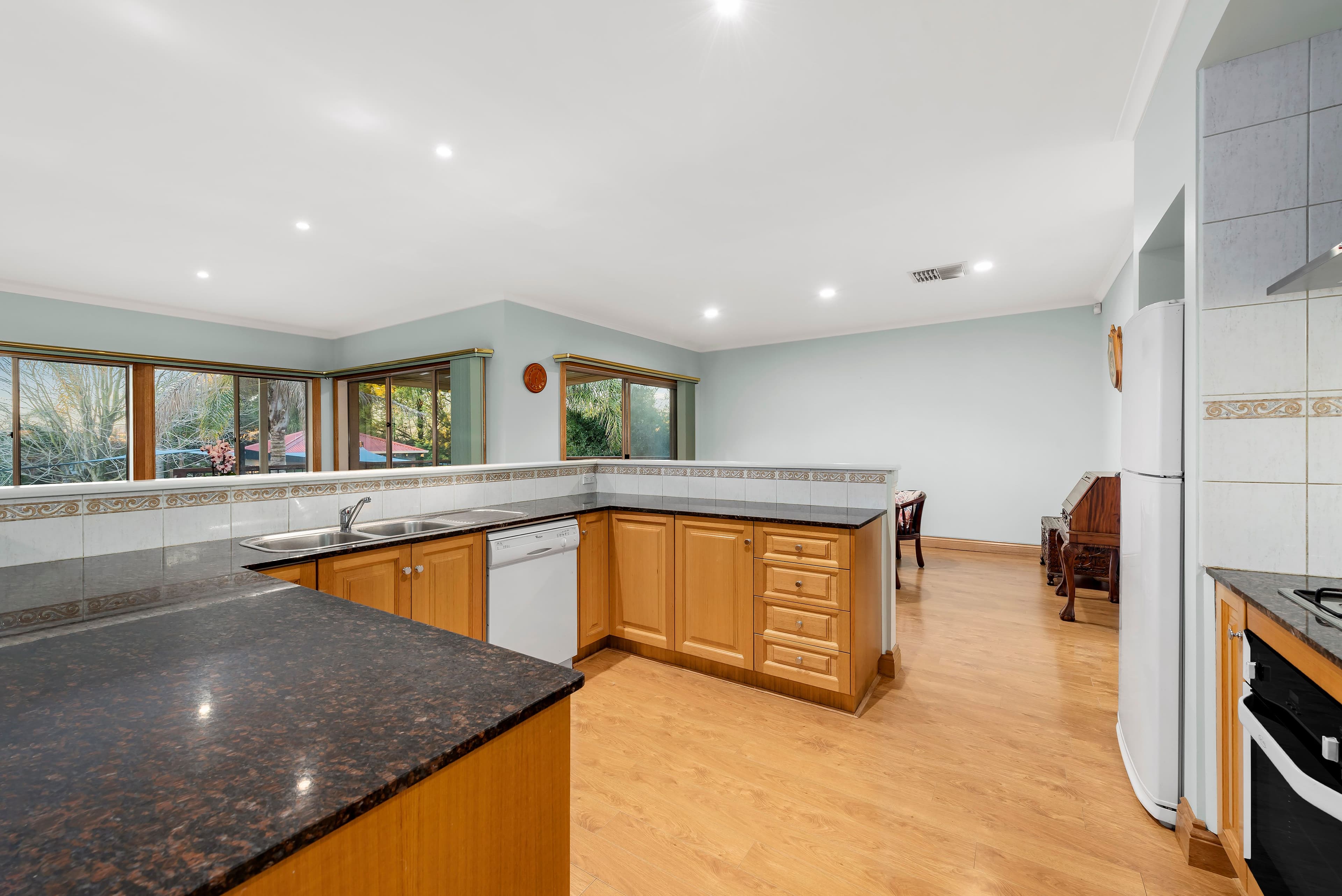 38 Heritage Way, Lysterfield VIC 3156, Lysterfield - Thumbnail 3