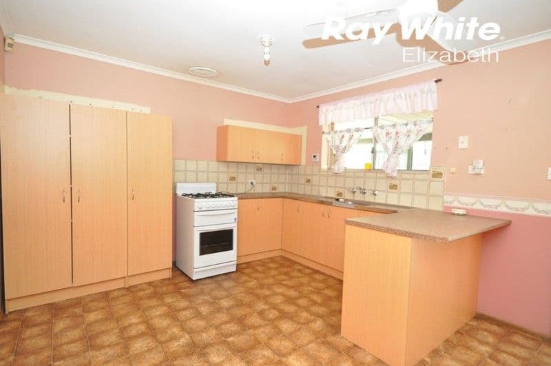 8 Carabeen Crescent, Andrews Farm SA 5114, Andrews Farm - Thumbnail 6