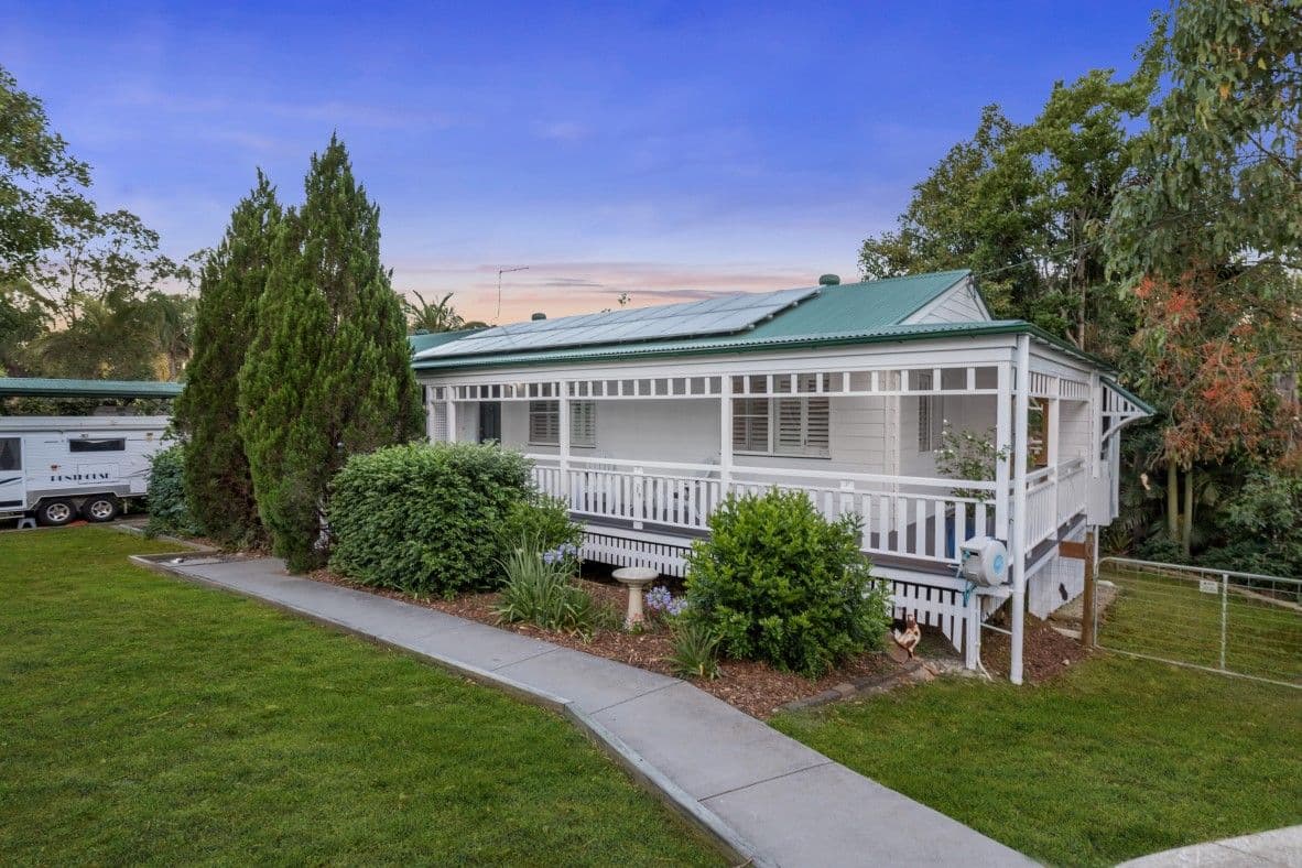10 Weston Drive, Bunya QLD 4055, Bunya - Thumbnail 2