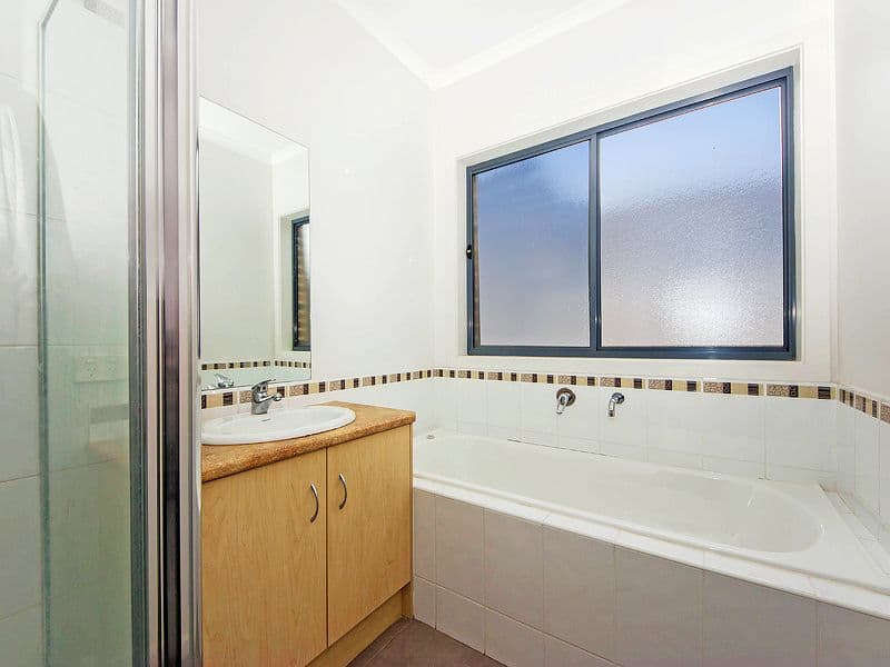 7 Lindrum Outlook, TARNEIT VIC 3029, Tarneit - Thumbnail 8