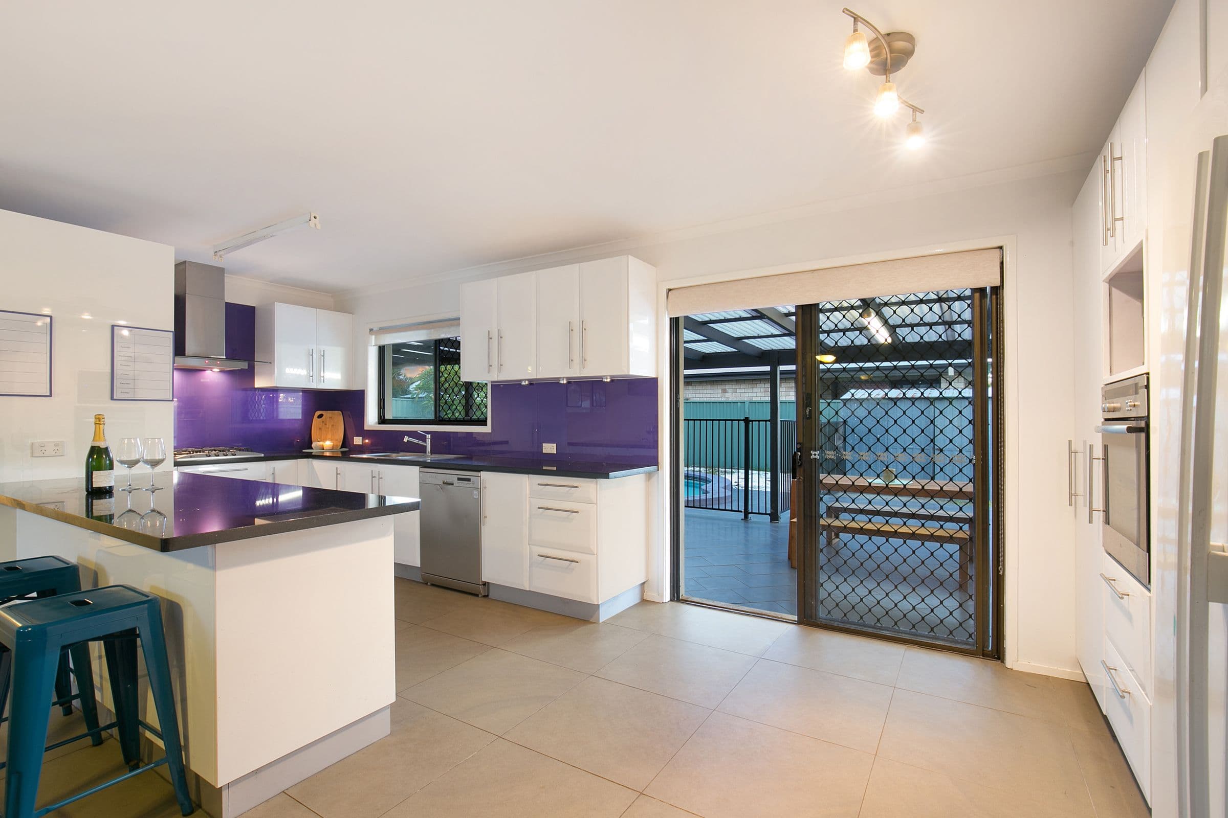 10 Stormbridge Court, Daisy Hill QLD 4127, Daisy Hill - Thumbnail 2